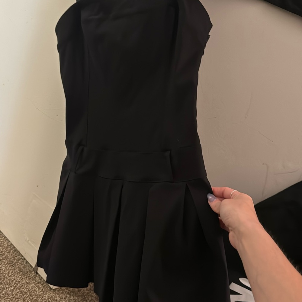 garage small nwt pleated dress